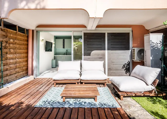 Terrasse Tropezienne # Luxe - Proche - Jardin Appartement Saint-Tropez