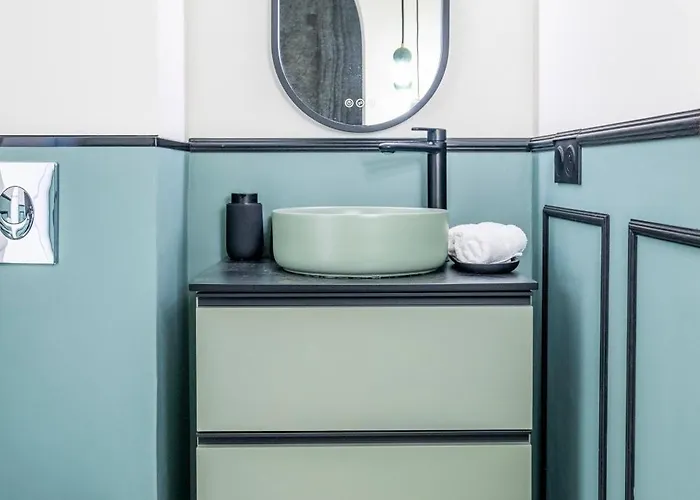 Terrasse Tropezienne # Luxe - Proche - Jardin