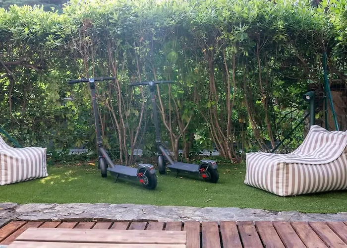 Terrasse Tropezienne # Luxe - Proche - Jardin * Saint-Tropez