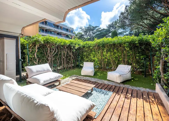 Terrasse Tropezienne # Luxe - Proche Mer - Jardin Апартаменты