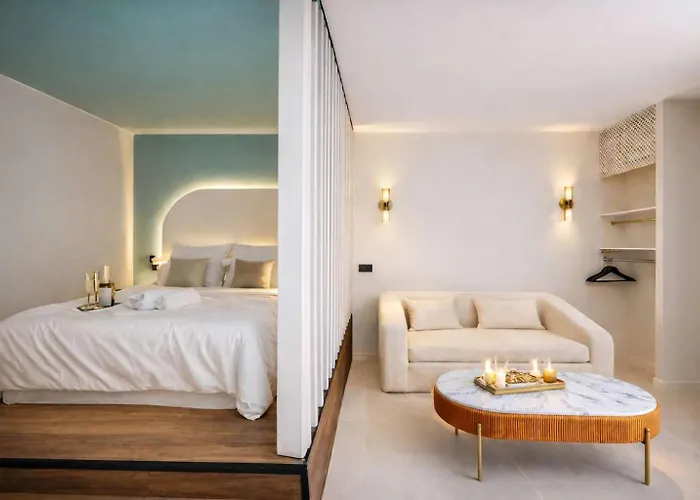 Terrasse Tropezienne # Luxe - Proche Mer - Jardin *